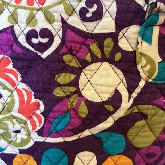 Vera Bradley Vintage Grand Weekender Carry Bag - Picture 5 of 7